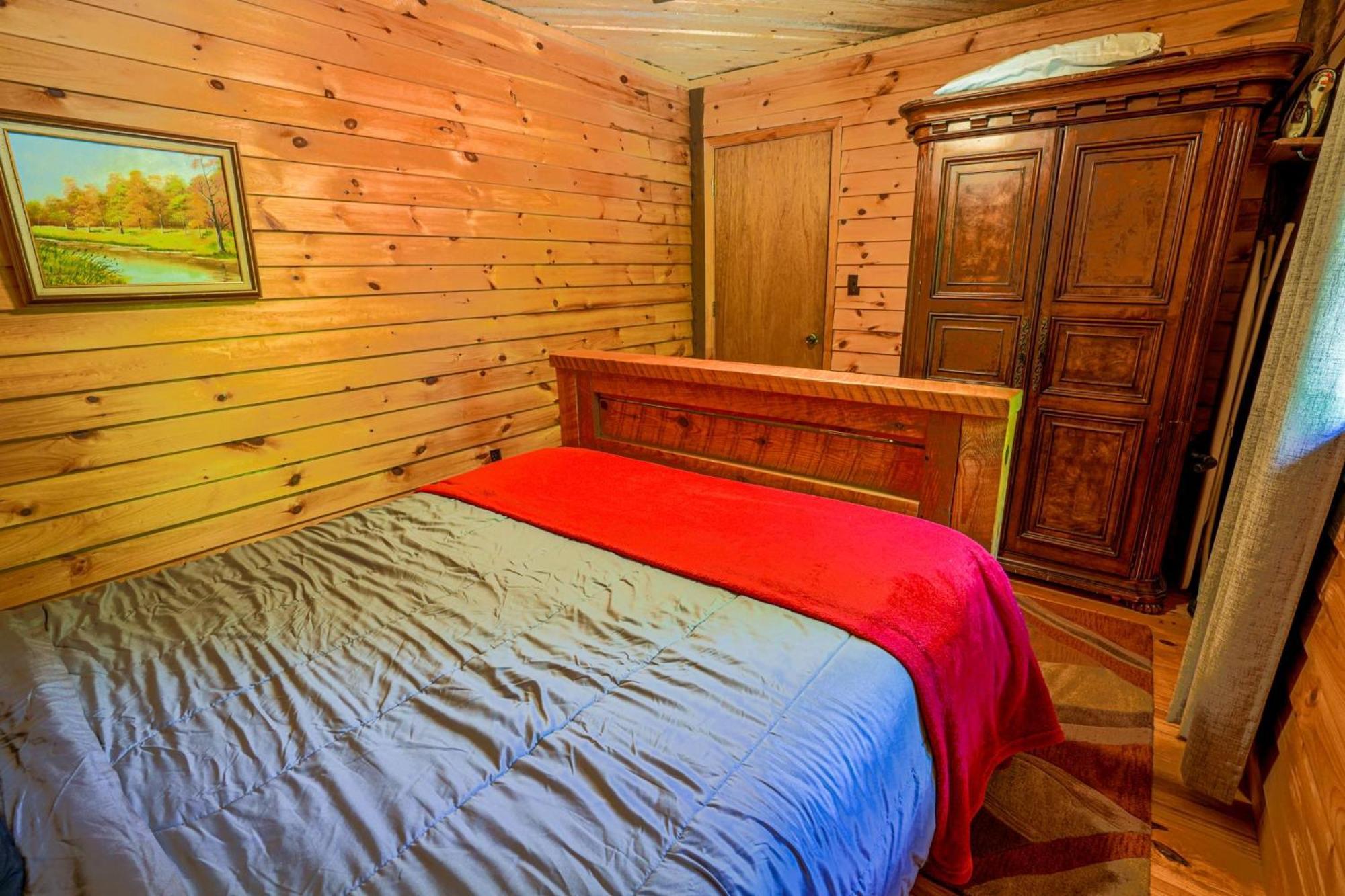 The Big Little Cabin - Hot Tub & Playground Dahlonega Exterior photo