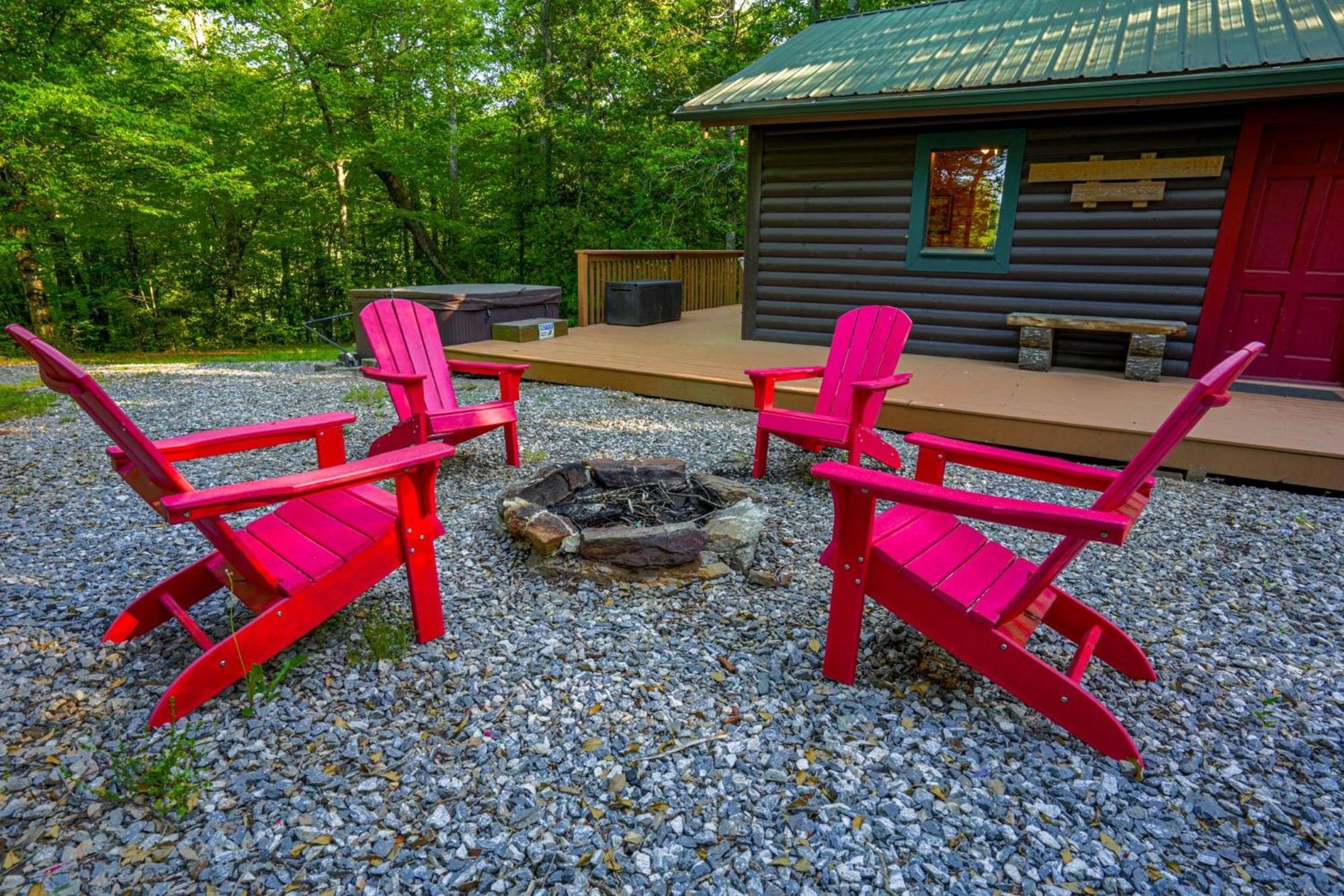 The Big Little Cabin - Hot Tub & Playground Dahlonega Exterior photo