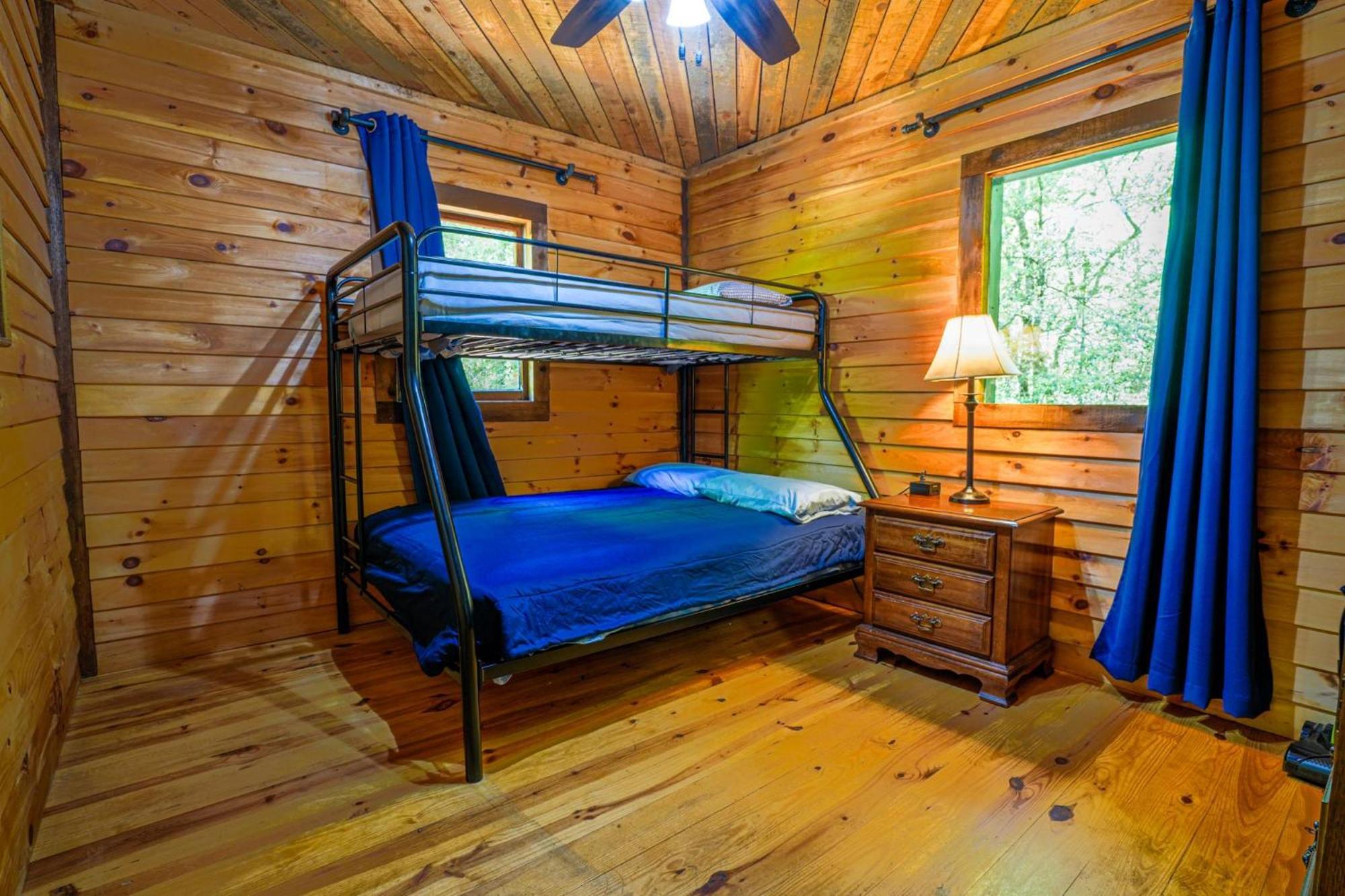 The Big Little Cabin - Hot Tub & Playground Dahlonega Exterior photo