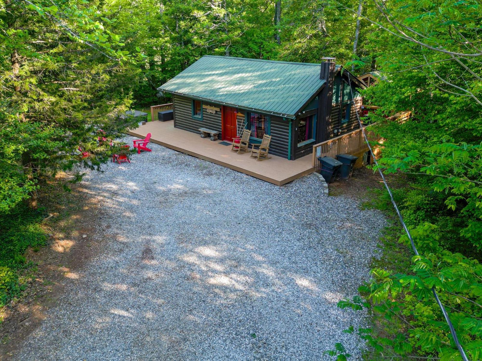 The Big Little Cabin - Hot Tub & Playground Dahlonega Exterior photo